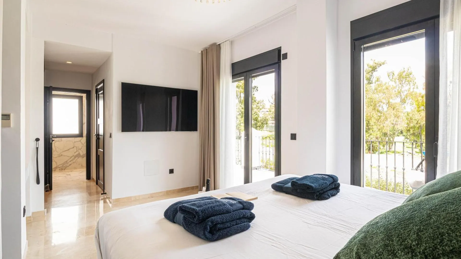 Villa New Zacaluca Pool Sauna & Gym Marbella