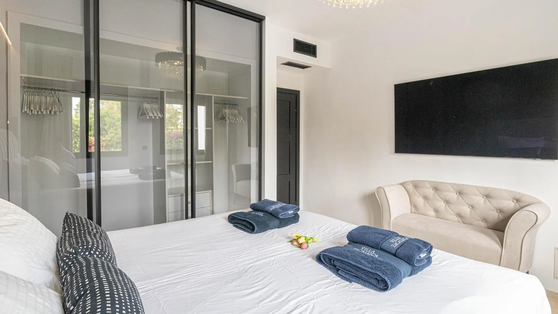 Villa Zacaluca Pool Whirlpool Sauna&Gym Marbella 0*,  Spagna